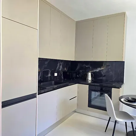 Happy By The Sea 093 *