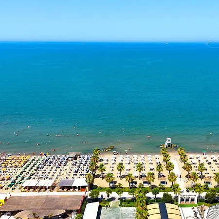 Happy By The Sea 093 *