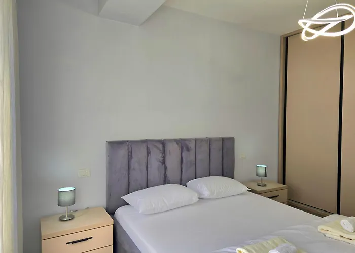 Happy By The Sea 093 * Голем