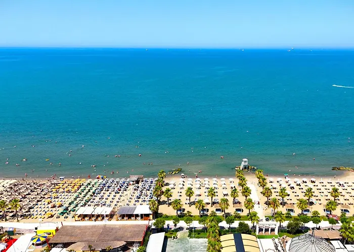 Happy By The Sea 093 *